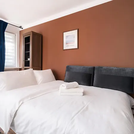 1 Maja Homely By Bookinghost Appartement